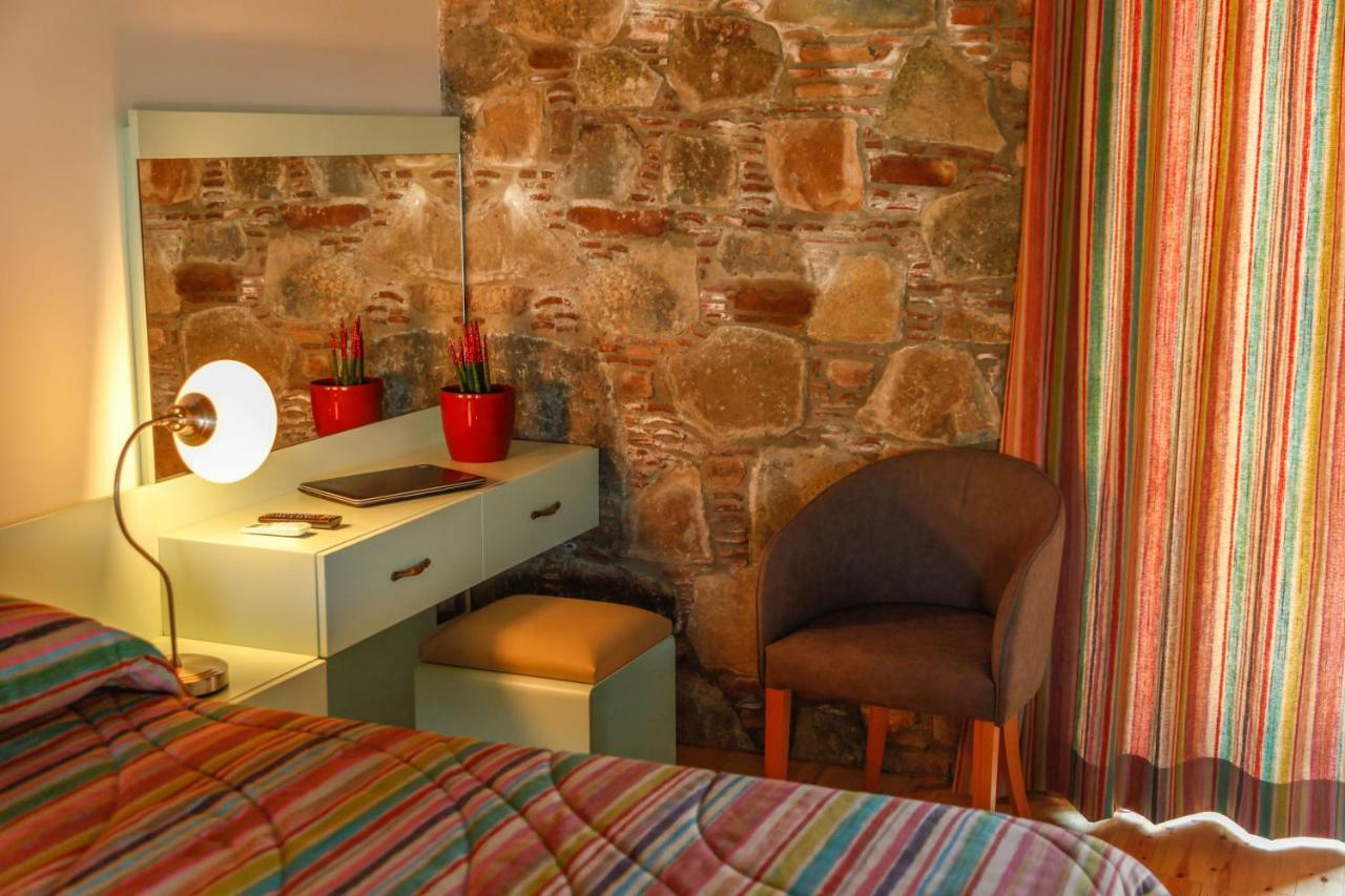 Gasthaus Farmakas Living Exterior foto